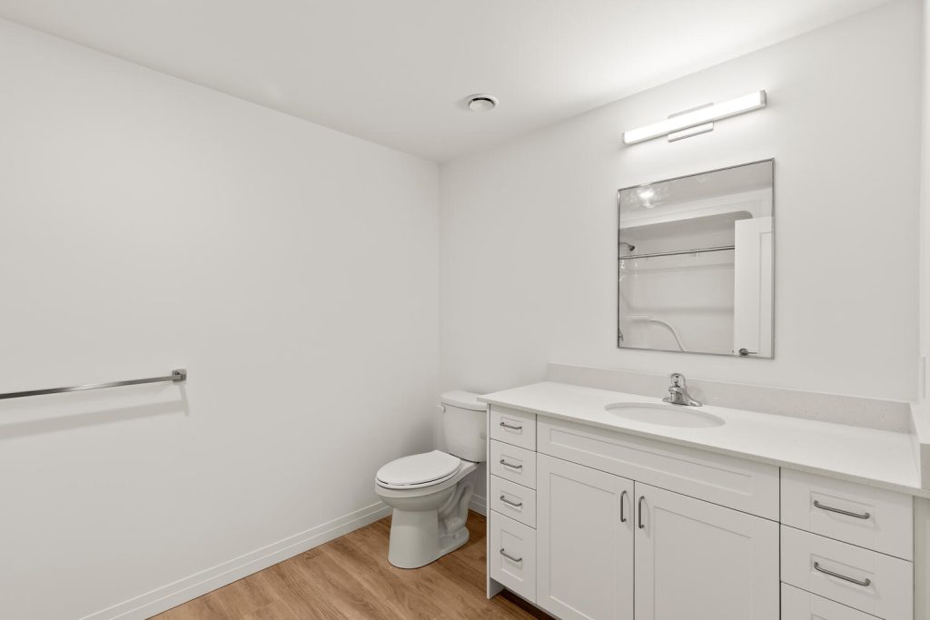 Greg Playford Place - bathroom