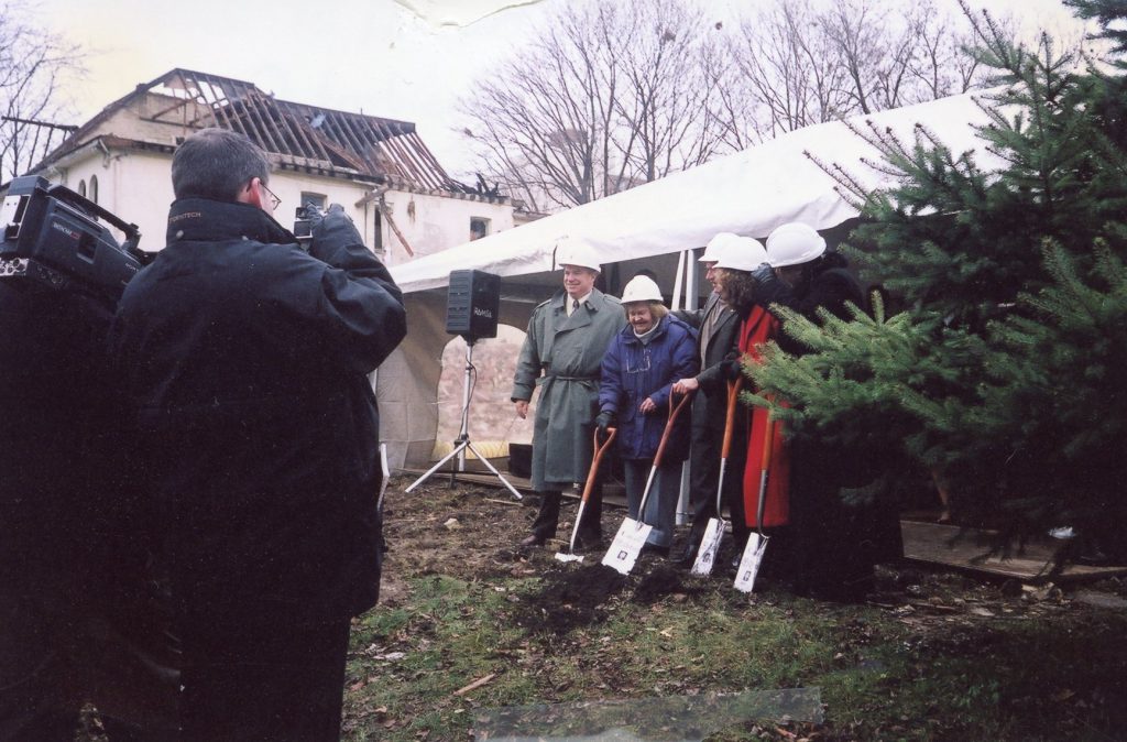 Groundbreaking of 390 Burwell Street